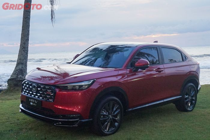 Siapa Lebih Bertenaga Honda HR-V RS Hybrid Atau Honda HR-V RS Turbo?