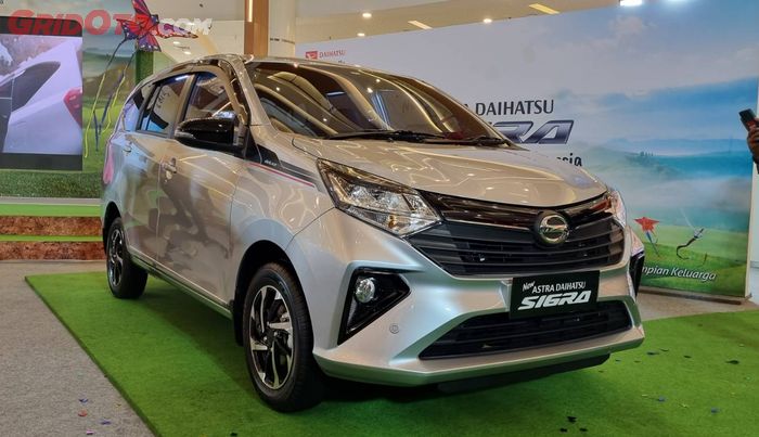 toyota rush, mobil baru, Terpopuler, honda brio, daihatsu sigra, toyota avanza, toyota kijang innova reborn, Toyota Kijang Innova Zenix, Enam Mobil Terpopuler di Indonesia, Dua Mobil Terakhir Gak Ada Matinya