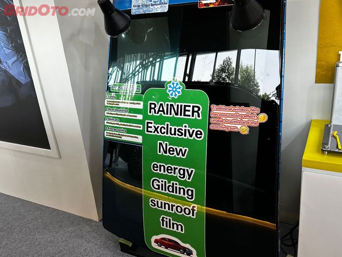 kaca film, sunroof, Kramat Motor, Paint Protection Film, GIIAS 2025, Quad PPF, Kramat Motor Hadirkan Quad PPF asal Amerika di GIIAS 2025, Ini Kelebihannya