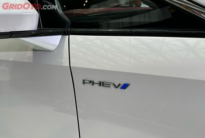 mobil hybrid, plug-in hybrid, Indomobil Group, GAC Group, Aion Indonesia, GAC E9 PHEV, Alphard dan Denza D9 Minggir Dulu, GAC E9 Ini Tempuh 1.000 km Tanpa Mampir SPBU