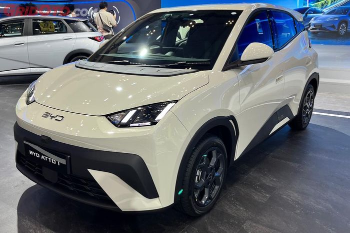 Apa Ada Beda Kaca Film Mobil Listrik vs Mobil Biasa? Begini Jawabannya