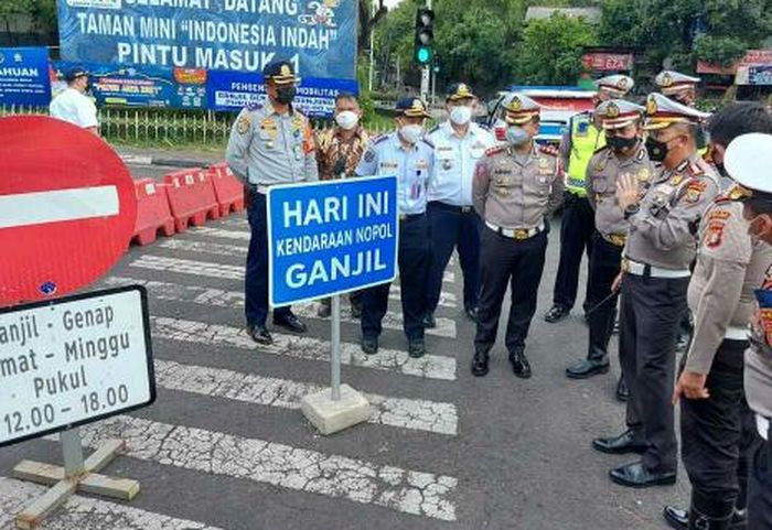pelat nomor, cuti bersama, Ganjil Genap Jakarta, Ganjil Genap Libur, Ganjil Genap Dihapus, Khusus Hari Ini, Mobil Pelat Nomor Apapun Bebas Masuk Jakarta Tanpa Ditilang