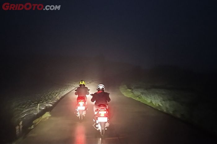 Bukan Sugesti, Ini AlasanTarikan Motor Jadi Enteng Saat Suhu DIngin