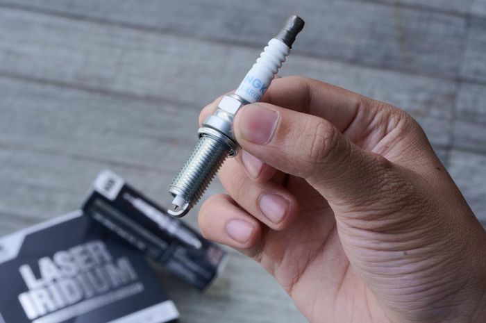 Waduh Bahaya Nih, Ternyata Ini Penyebab Keramik Busi Bisa Pecah