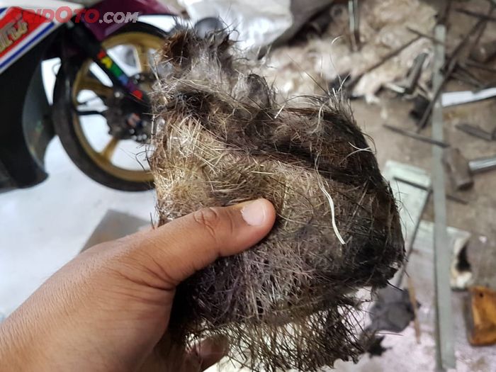 knalpot racing, knalpot motor, upgrade motor, akselerasi motor, glass wool, Motor Lama Pakai Knalpot Racing Akselerasi Berat? Coba Cek Ini