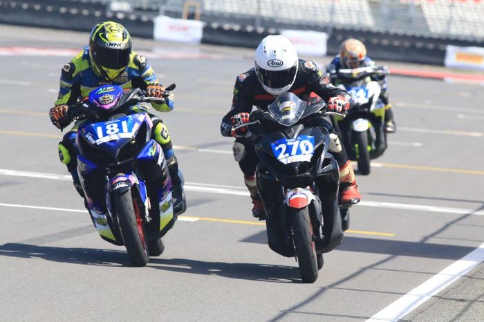 motor balap, yamaha aerox, yamaha sunday race, aerox, Cuma Keluar Duit Rp 400 Ribu, Anggota Komunitas Bisa Balap Aerox di Mandalika