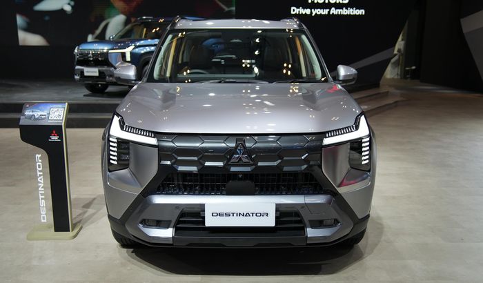 mobil baru, pt mitsubishi motors krama yudha sales indonesia (mmksi), mesin turbo, Mitsubishi Destinator, harga mitsubishi destinator, Mitsubishi Destinator, SUV Mesin Turbo, Cocok Buat Mobil Keluarga Doyan Bertualang