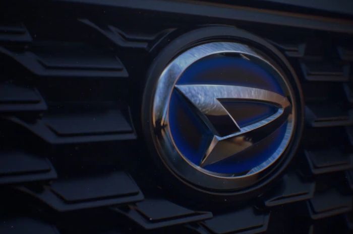 Teaser Mobil Hybrid Daihatsu Muncul, Siap Rilis di GIIAS 2025
