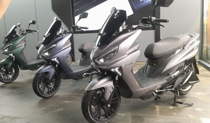 jenderal sudirman, showroom, Polytron G3 Plus, Polytron G3, Polytron Punya Showroom Mobil Listrik Pertama, Intip Fasilitasnya