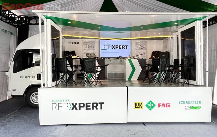 mekanik, Schaeffler, Training Van, REPXPERT Mobile Technical Training Van, Enggak Pelit Ilmu, Schaeffler Hadirkan Truk Khusus untuk Melatih Mekanik