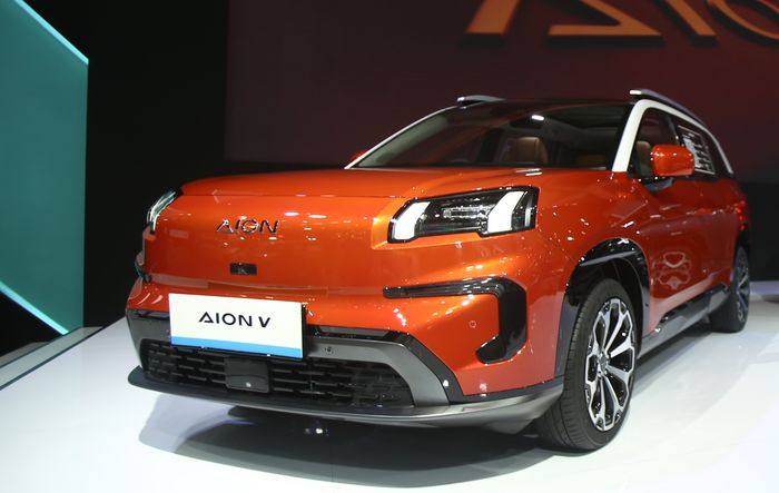 mobil listrik, Mobil LCGC, Mobil Listrik Murah, Toyota bZ3X, Aion v, Mobil Listrik Toyota Seharga LCGC, bZ3X Hasil Kerjasama Pabrikan China