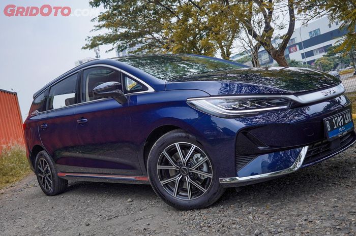 Mobil Listrik Muat 7 Penumpang, Cek Harga BYD M6 Baru Mei 2025