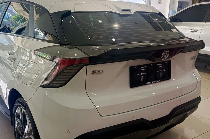 mobil listrik, MG Motor Indonesia, MG 4 EV Ignite, MG Pondok Indah, Mobil Listrik Varian Termurah, Harga MG 4 EV Ignite Cuma Segini