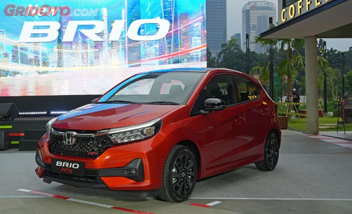 mobil murah, brio, agya, calya, sigra, ayla, Penjualan LCGC, Penjualan LCGC Ambles, Sigra Melesat Tinggalkan Calya dan Brio