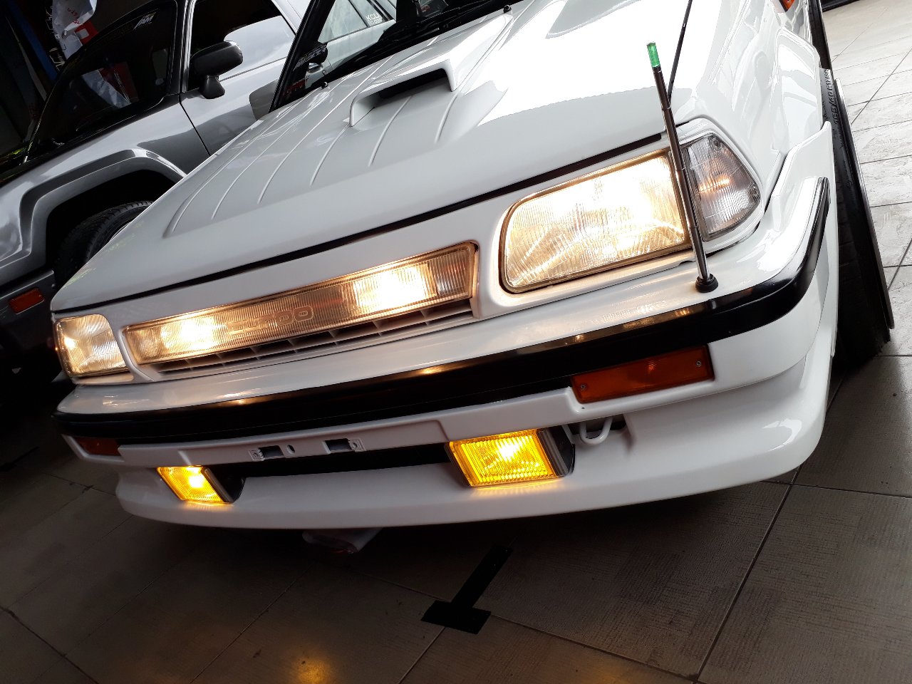 mobil, lampu, redup, aki mobil, Lampu Mobil Redup, Apakah Sudah Saatnya untuk Ganti Aki? Simak Ini