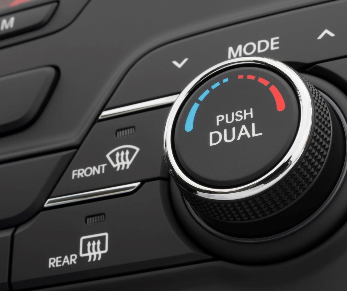 mobil, perawatan, kaca mobil, defogger, defogger mobil, Jangan Diabaikan, Kenali Gejala Defoger Mobil Perlu Diservis