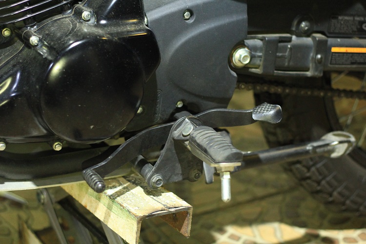 motor bekas, kabel kopling motor, kabel kopling, penyebab kabel kopling putus, cara mengatasi kabel kopling putus, cara mengakali kabel kopling putus, Cara Mengakali Kabel Kopling Motor Tiba-tiba Putus Di Jalan Tanpa Ke Bengkel