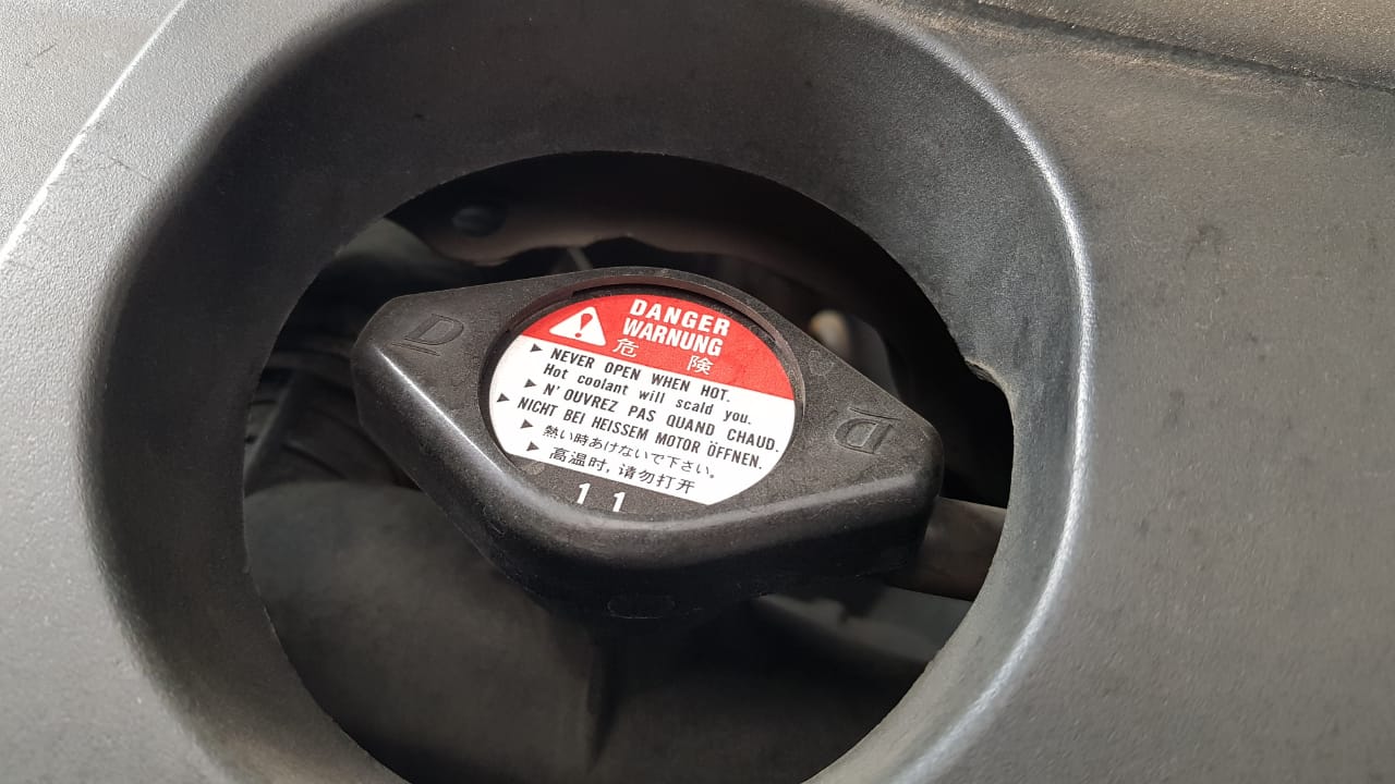Radiator, motor bekas, tutup radiator, tutup radiator rusak, Tutup radiator motor rusak, ciri tutup radiator mobil rusak, ciri tutup radiator rusak, Tutup Radiator Motor Rusak Jangan Dianggap Remeh, Ini Ciri-cirinya