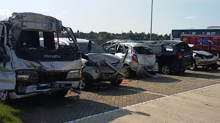 kecelakaan, mobil bekas kecelakaan, Ambil Mobil Bekas Kecelakaan, Ambil kendaraan Kecelakaan, Ambil Mobil atau Motor Bekas Kecelakaan Perlu Siapkan Uang? Polisi Beri Penjelasan Begini