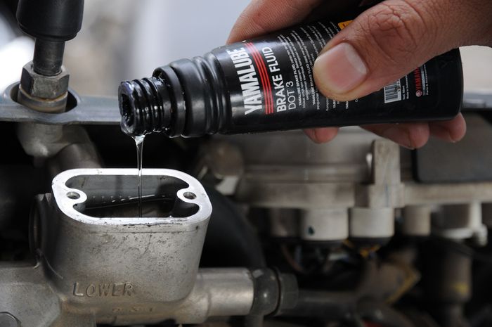 Tabung Minyak Rem Motor Rembes Jangan Disepelein, Ini Dampaknya