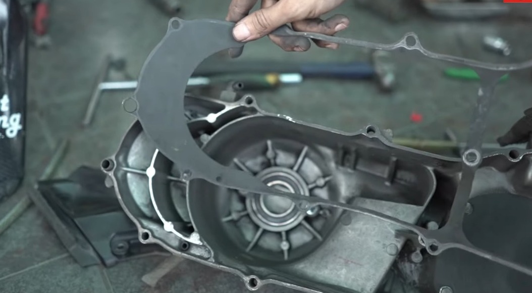 motor matic, paking cvt, cvt motor matic, paking cvt motor matic, paking bak cvt, Hati-hati, Komponen Penting Ini Bisa Jadi Penyebab CVT Motor Matic Cepat Kotor