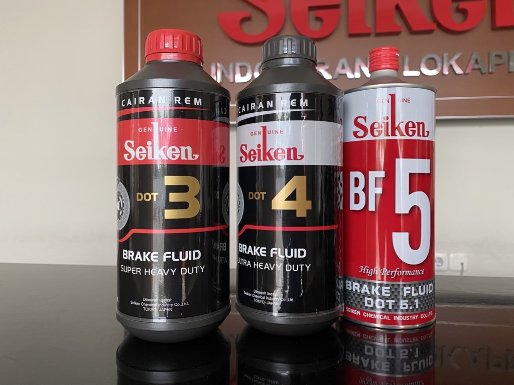 minyak rem, minyak rem mobil, tipe minyak rem mobil, Catat! Ini Efek Mencampur Minyak Rem Mobil Berbeda Spesifikasi