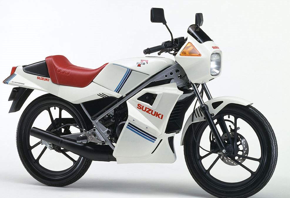 jepang, motor sport, mesin 2-tak, Suzuki RGR 150, Suzuki RG50, Tampil Sporty Meski CC Mesinnya Mini, Inilah Motor Sport Pendahulu Suzuki RGR 150