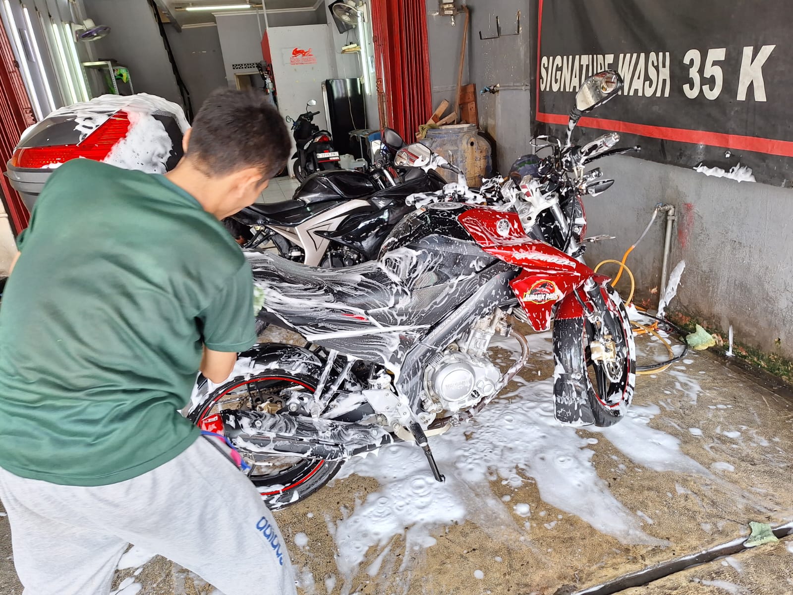 Dua Efek Samping  Cuci Motor Bekas Pakai Sabun Colek, Waspada Gaes