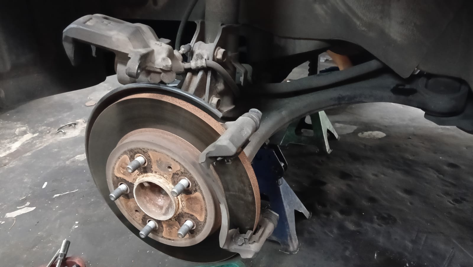 kampas rem, cakram, rotor, putaran, peang, Cakram Mobil Ternyata Bisa Peang, Ini Penyebab dan Dampaknya