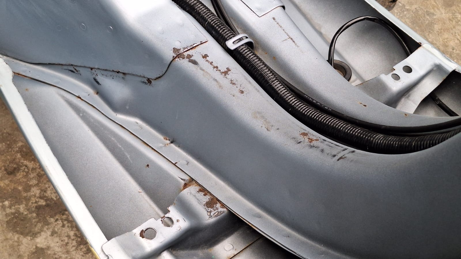 Nggak Enak Dilihat, Ini Cara Atasi Karat yang Menyerang Rangka Vespa Matik