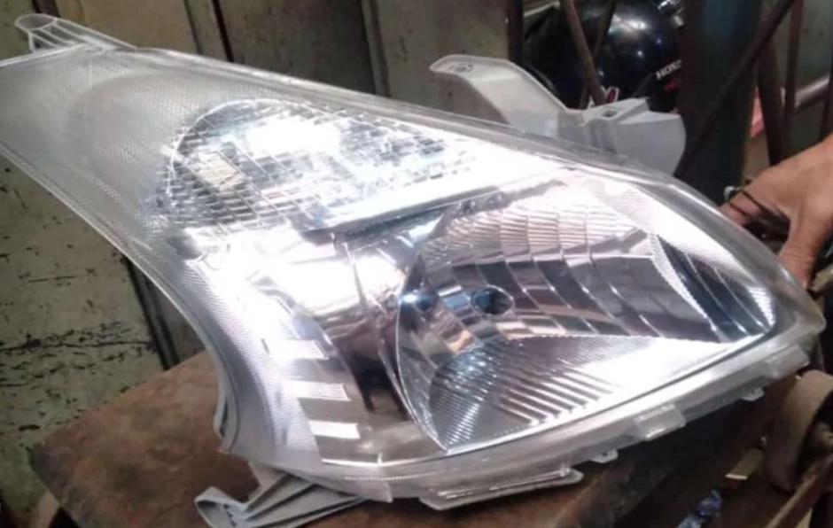 panas, lampu, mika, menguning, Biar Paham, Ternyata Ini Penyebab Mika Lampu Mobil Bisa Menguning