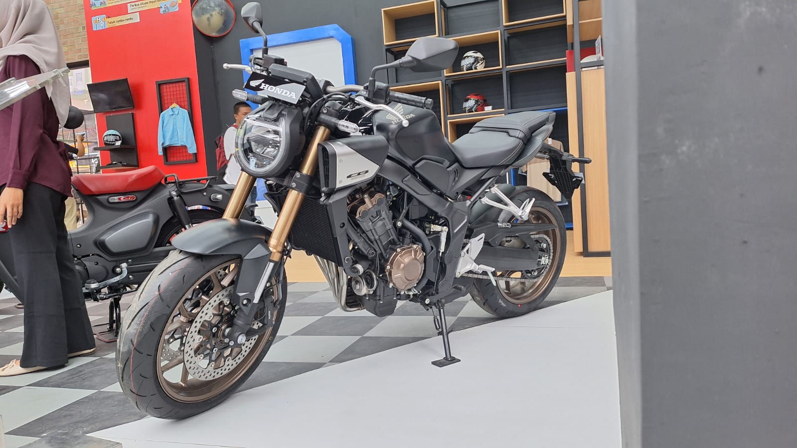 honda, astra honda motor, moge honda, bigbike honda, Mulai Rp 200 Jutaan, Ini Daftar Harga Moge Honda Lengkap