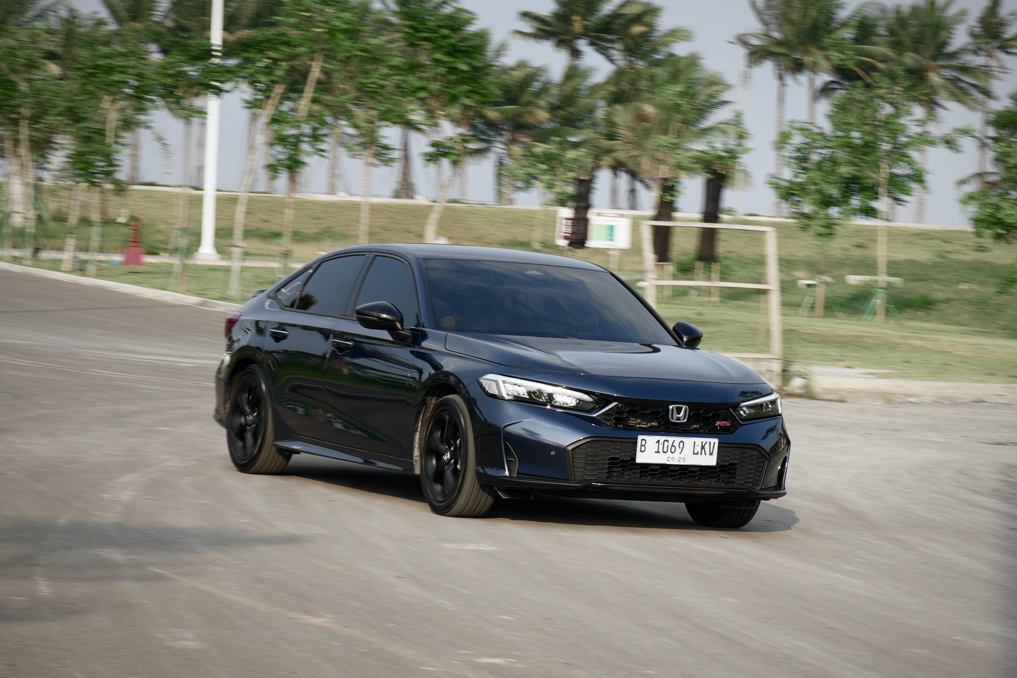 Rasa Berkendara Honda Civic RS e:HEV, Semakin Mantap Diajak Ngebut