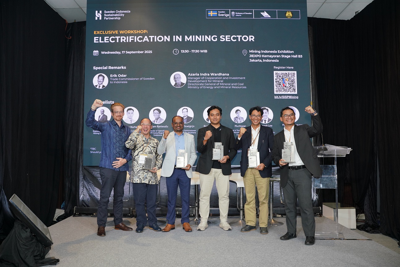 truk listrik, IEE Series 2025, IEE 2025, Indonesia Energy & Engineering 2025, Alat Berat Elektrik, Pekan Kedua IEE Series 2025 Ditongkrongi Alat Berat Ramah Lingkungan, Ada Truk Listrik Bertonase 120 Ton