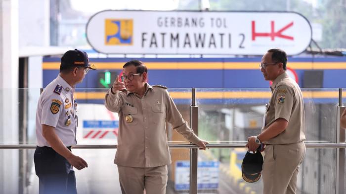 rano karno, pramono anung, Jalan TB Simatupang, Macet TB Simatupang, Gerbang Tol Fatmawati 2, Penggratisan di Gerbang Tol Fatmawati 2 Efektif, Jalan TB Simatupang Diklaim Mulai Agak Longgar