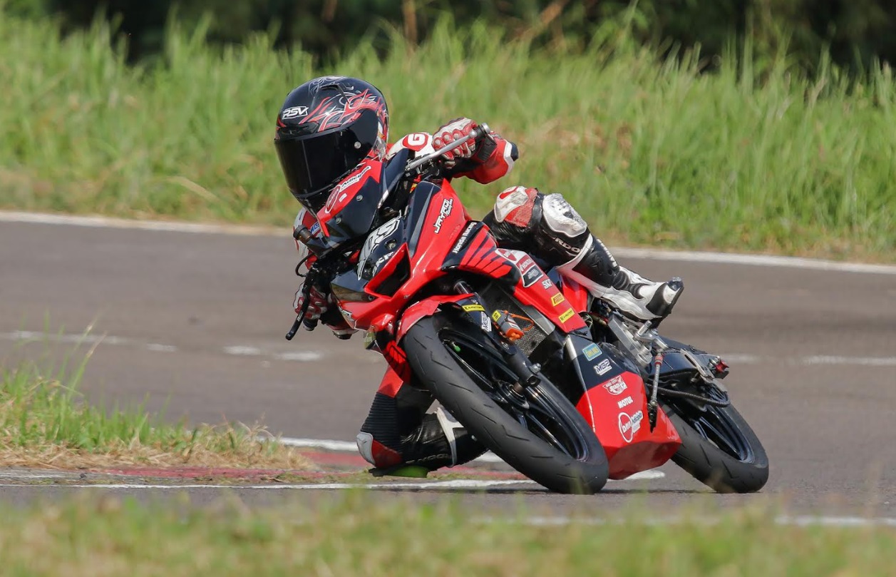 Pembalap Muda Unjuk Bakat, Honda Daya Jayadi Racing Team Cetak Podium di Kejurda Road Race