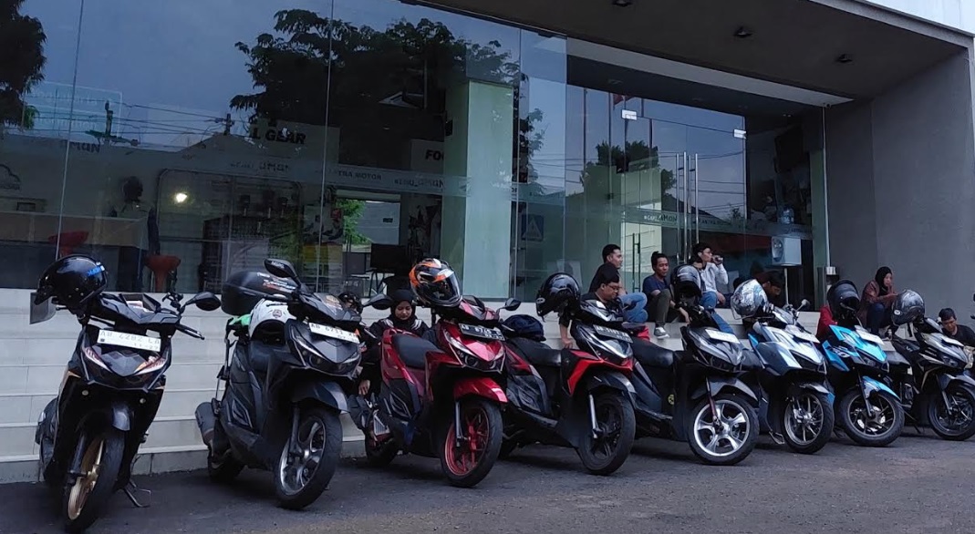 tips safety riding, astra motor yogyakarta, Komunitas Honda Vario, Night Ride, komunitas vario 125, Serunya Night Ride Komunitas Honda Vario 125, Astra Motor Yogyakarta Kasih Bekal Istimewa