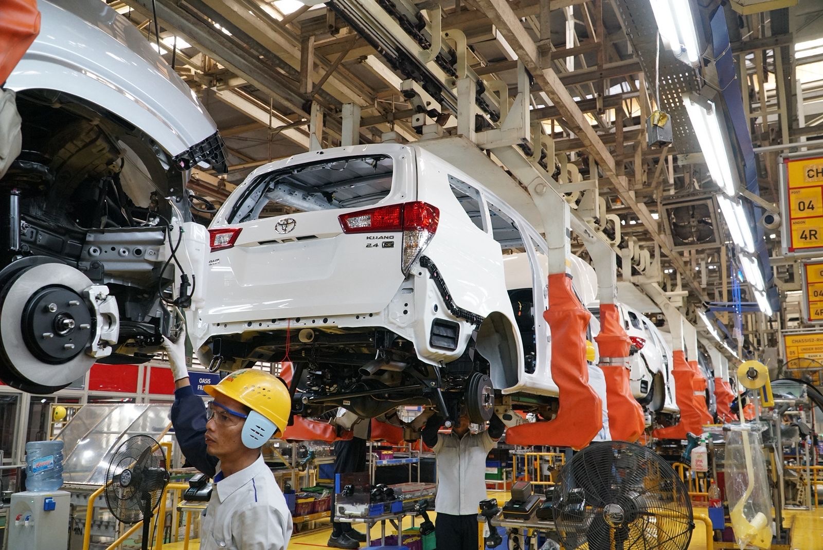 tmmin, toyota kijang innova, reborn, PT Toyota Motor Manufacturing Indonesia, Zenix, Unik Banget, Melihat Kijang Innova Reborn dan Zenix Dibikin Bareng