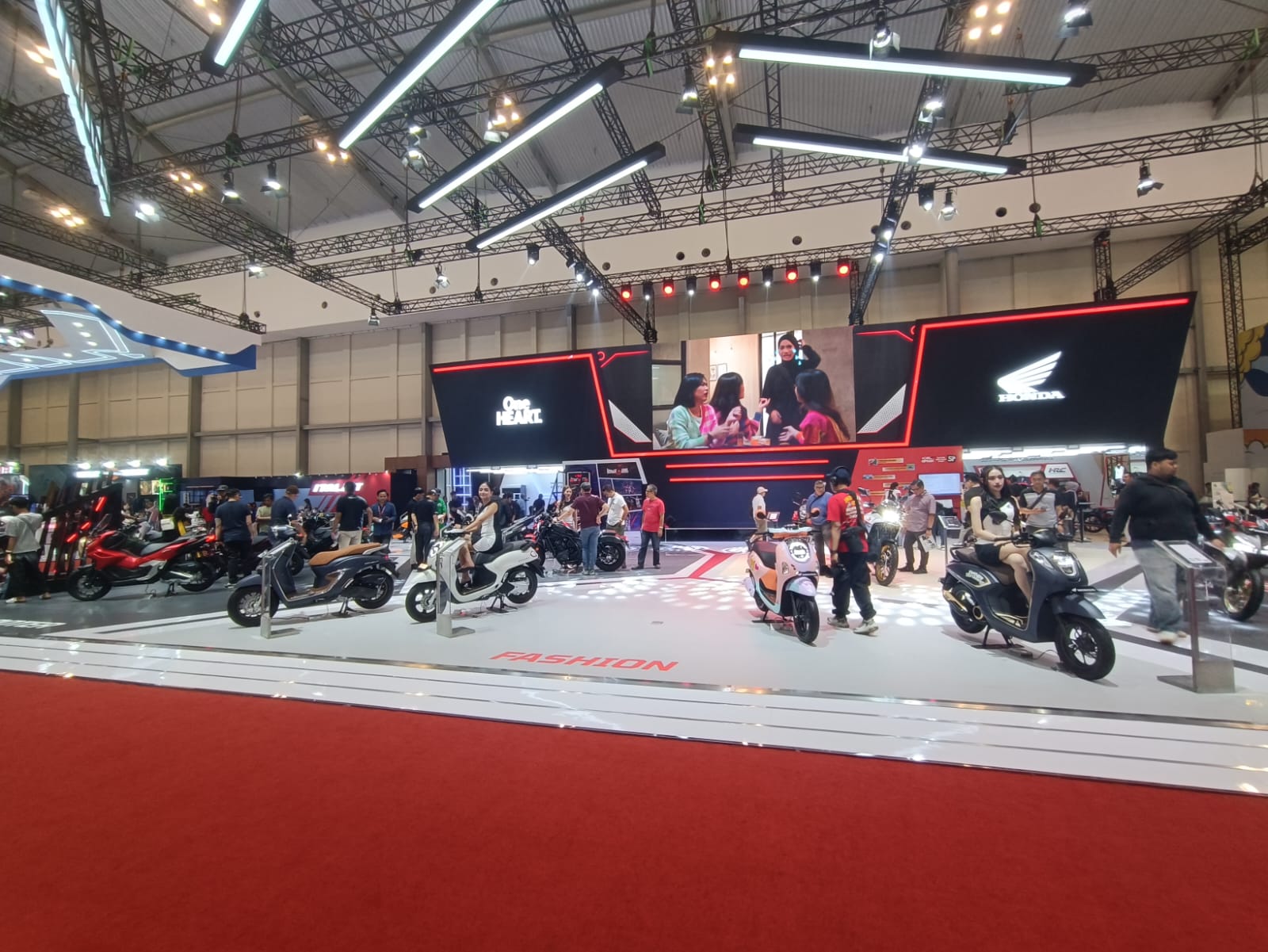 Enggak Cuma Soal Kredit, AHM Ungkap Kunci Penjualan Motor Honda di Tengah Suku Bunga Turun