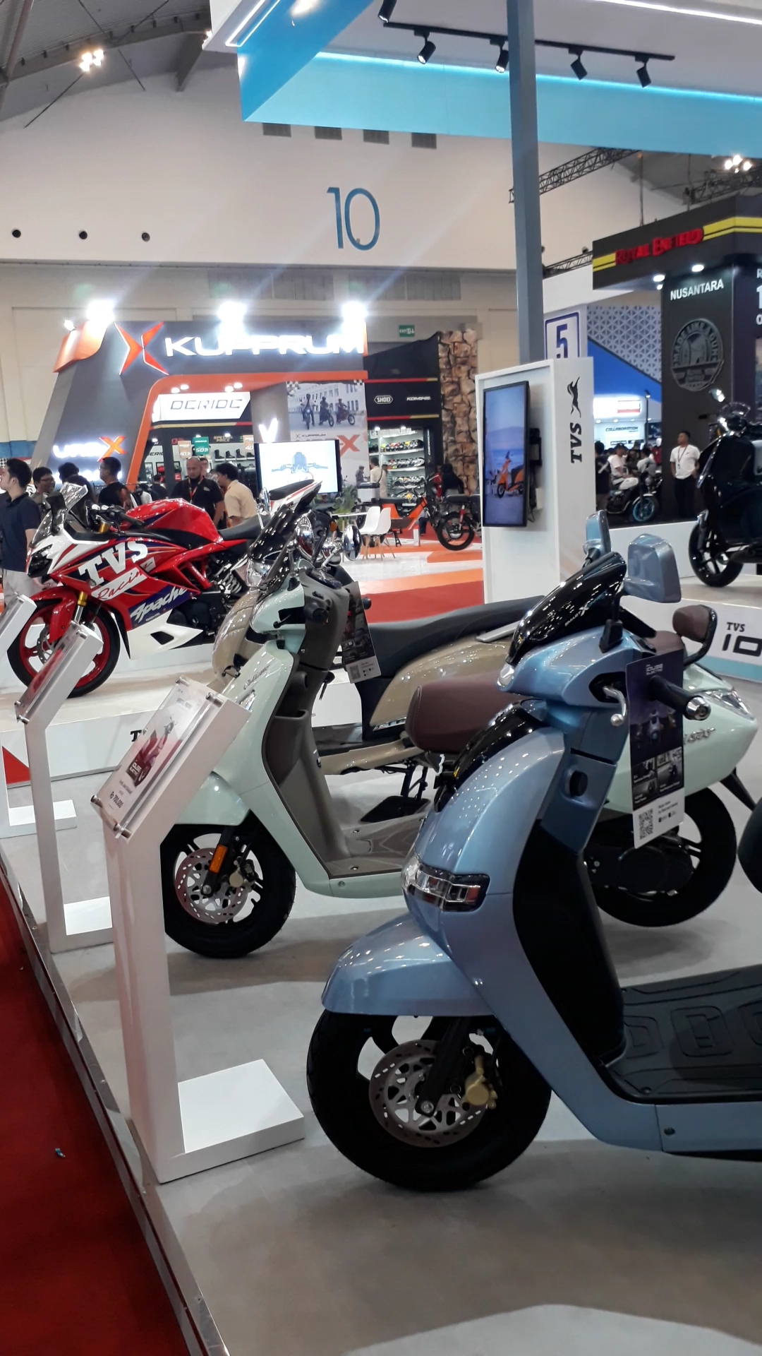 TVS iQube Electric, TVS Ronin, TVS Callisto Intelligo, TVS Callisto 125, IMOS 2025, Callisto Sampai Ronin, Ini Deretan Promo TVS yang Bikin Ngiler di IMOS 2025