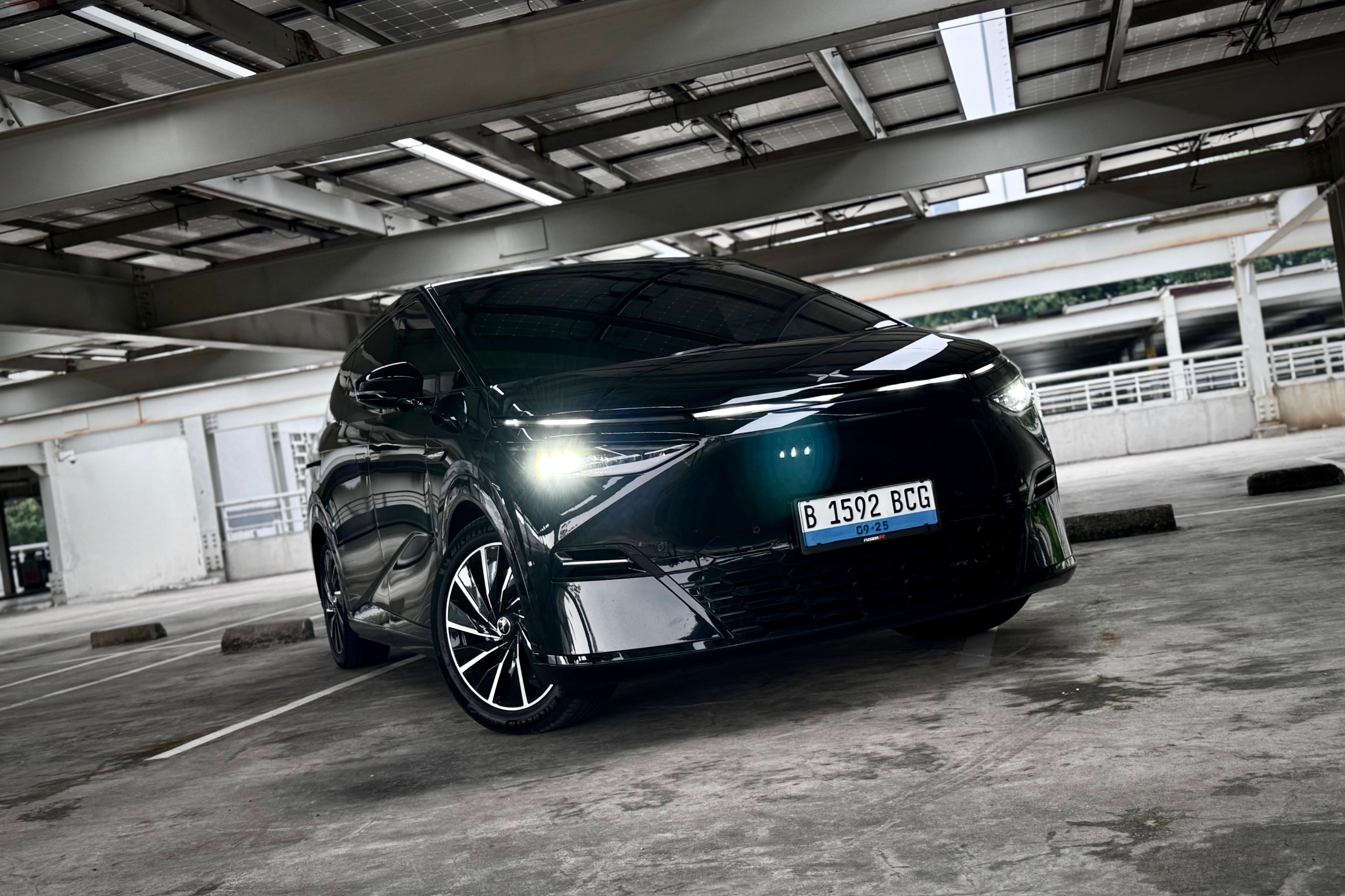 performa, mobil listrik, XPeng, Xpeng X9, Enggak Disangka, XPENG X9 Ternyata Bisa Melesat Sekencang Ini