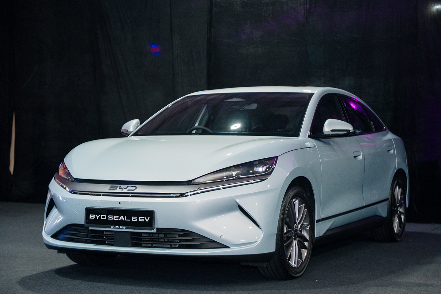 mobil baru, mobil listrik, BYD Seal, BYD Seal 6 EV, Kalau BYD Seal 6 EV Masuk Indonesia, Bakal Banyak yang Minder Nih