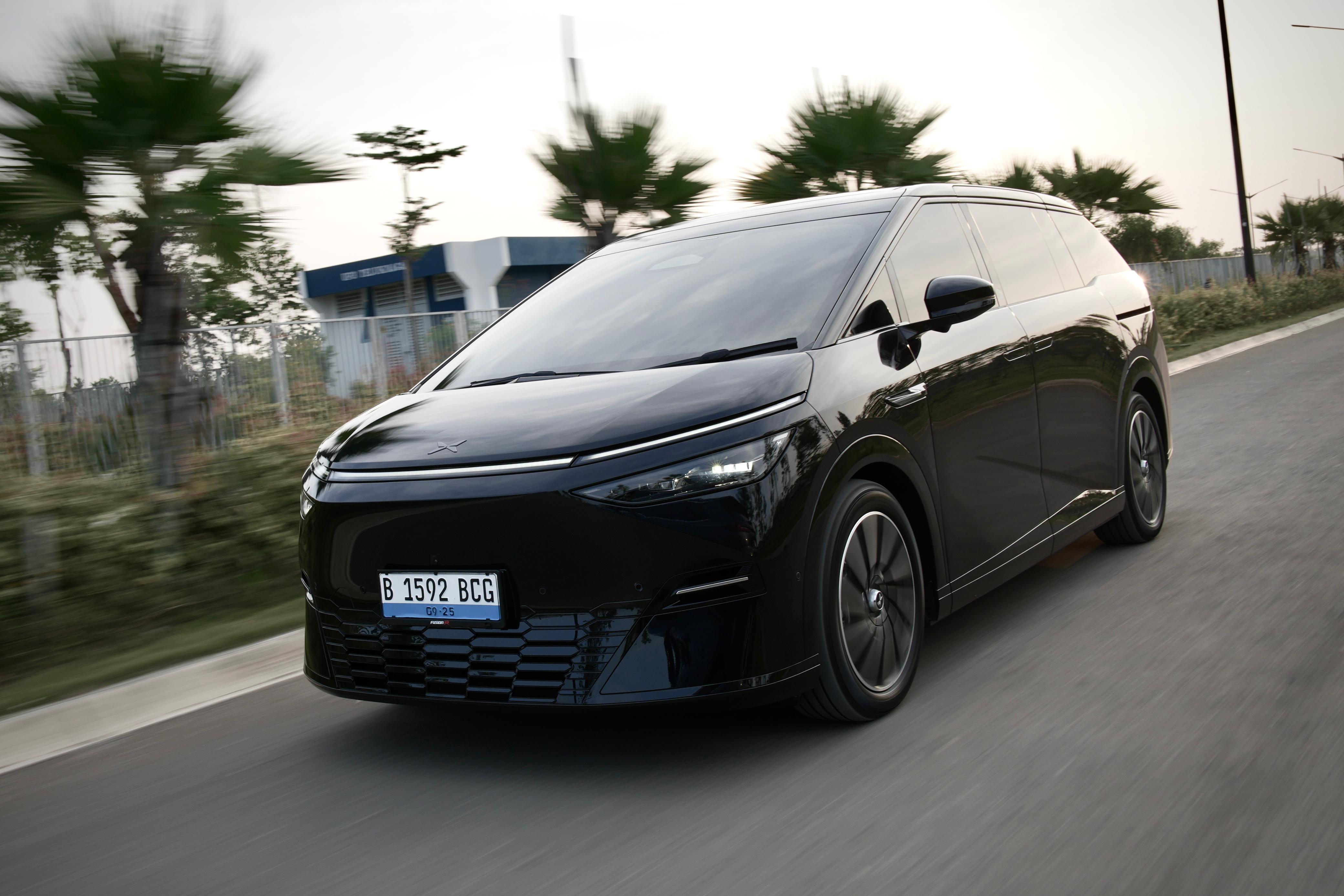 Intip Harga XPENG X9, Mobil Listrik MPV Mewah Pesaing Denza D9