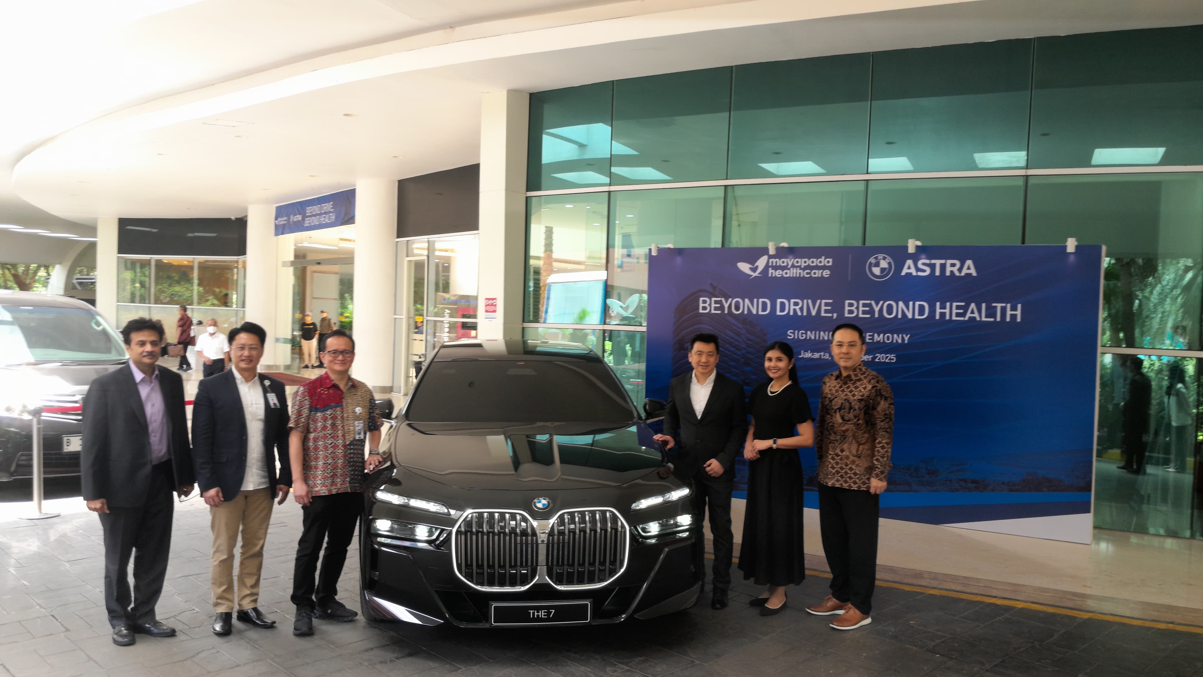 Layanan Antar-Jemput Mewah Kini Merambah Dunia Kesehatan, BMW Astra dan Mayapada Jalin Kerja Sama