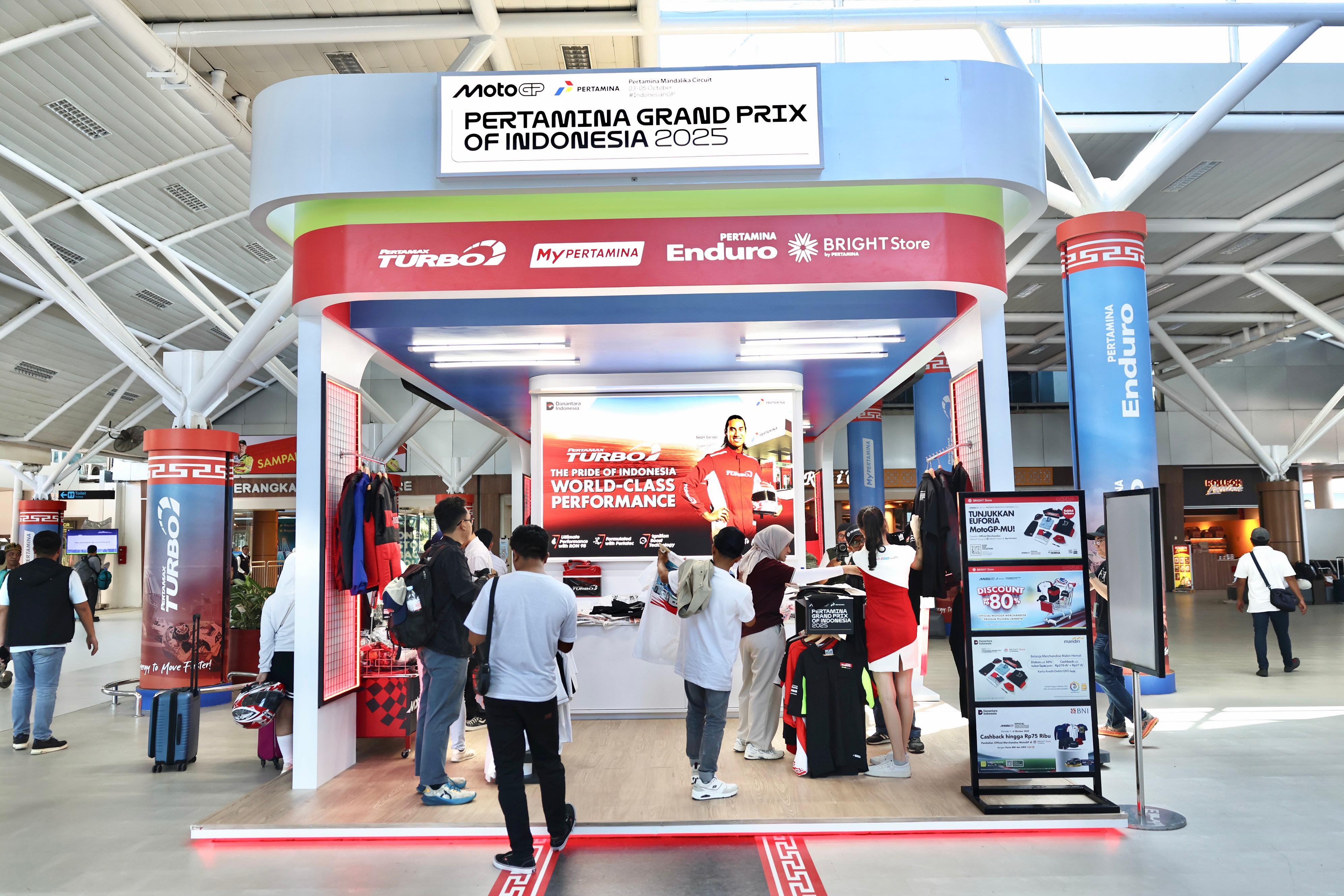 MotoGP, Mandalika, motogp mandalika, MotoGP Indonesia 2025, Euforia MotoGP Indonesia 2025 Mulai Terasa, Wisatawan Mancanegara Mulai Berdatangan