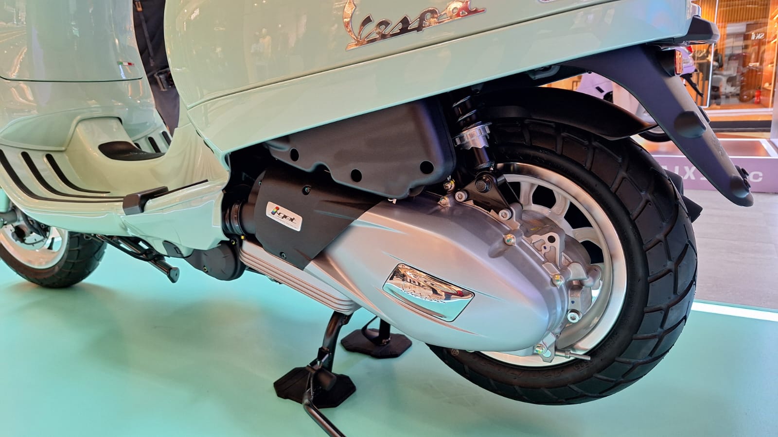 vespa, vespa lx, vespa matic, Hampir Seumuran Yamaha Mio, Ini Perjalanan Vespa Matic Paling Murah