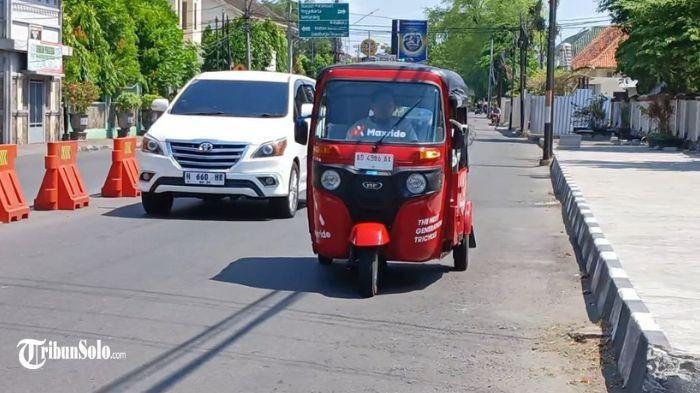 Bajaj di Solo Berkeliaran Tanpa Izin Dishub, Walikota Ikut Angkat Bicara