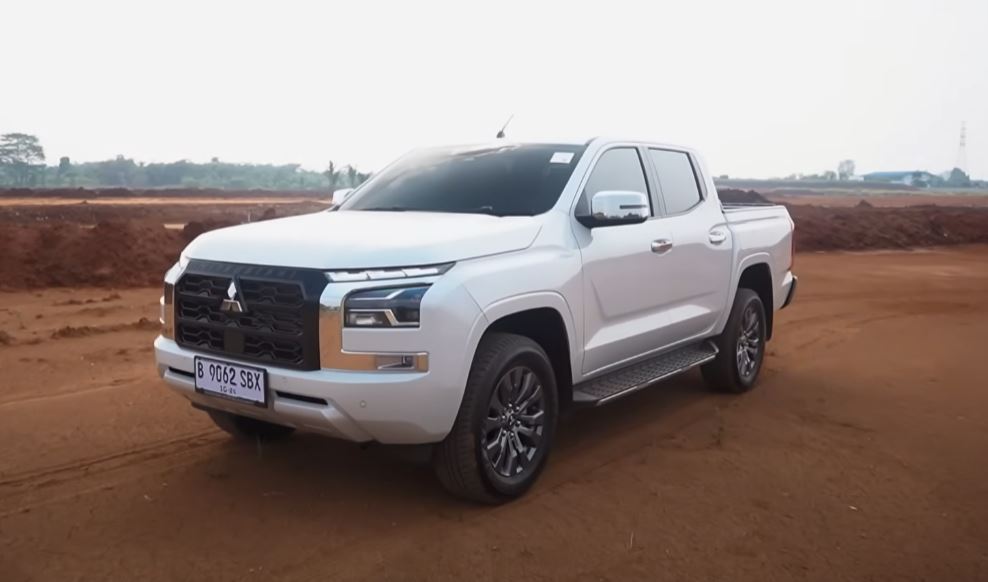 Double Cabin Gagah, Bisa Buat Kerja Keras, Cek Harga Mitsubishi Triton Oktober 2025