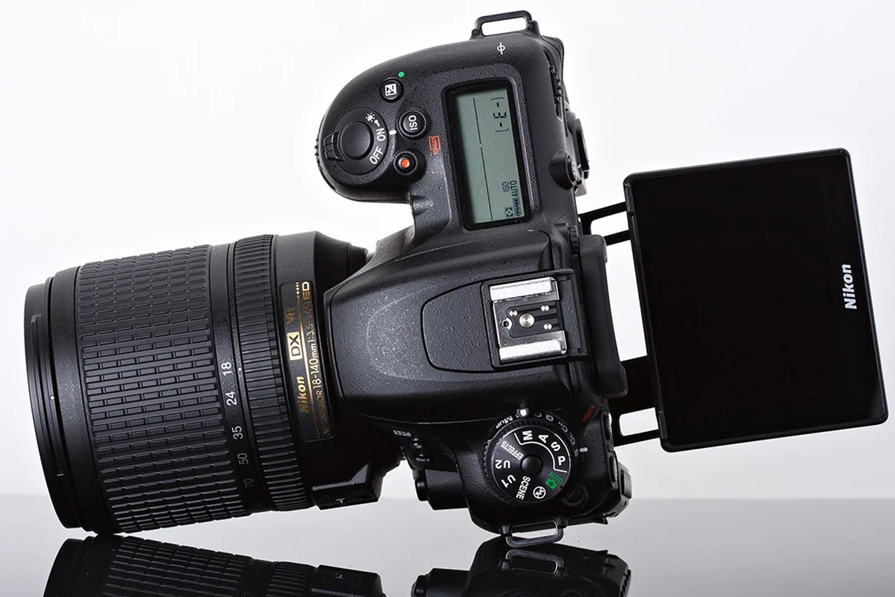 Review Kamera DSLR Handal Nikon D7500: Spesifikasi dan Harga Terbarunya di 2025