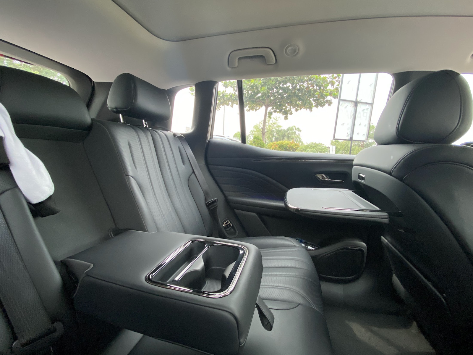 berita, Berita Otomotif, news, Aion V, Media Drive Aion V, Test Drive Aion V; SUV Listrik dengan Kabin Lega, Performa Mumpuni, dan Ada Kulkasnya!